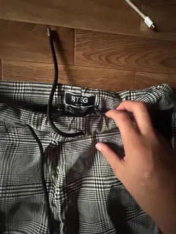 RTEG 체크 무늬 슬랙스 그레이 계열