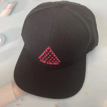 LOVE EAR ART 캡 핫로드 2024