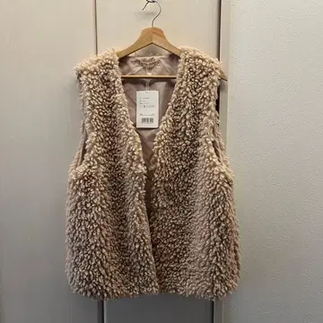 새상품 Classical ELF 보아 베스트 베이지 M 사이즈 여성용