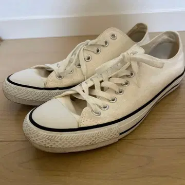 CONVERSE 화이트 로우컷 스니커즈