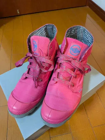 PALLADIUM 핑크 하이컷 스니커즈 방수