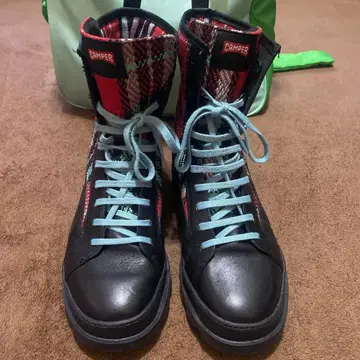 CAMPER 체크 무늬 하이컷 스니커즈