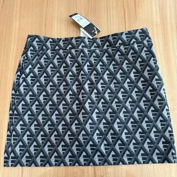 L 사이즈 아디다스 골프 의류 스커트 IKK43 정가 12,980엔