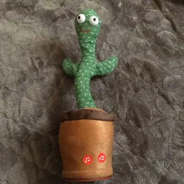 음악 기능이 있는 선인장 봉제 인형