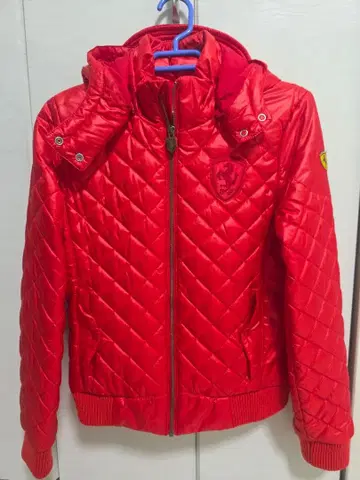 페라리 퀼팅 다운 자켓 빨간색 S