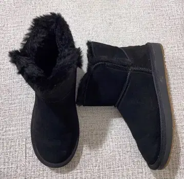 블랙 스웨이드 어그 부츠