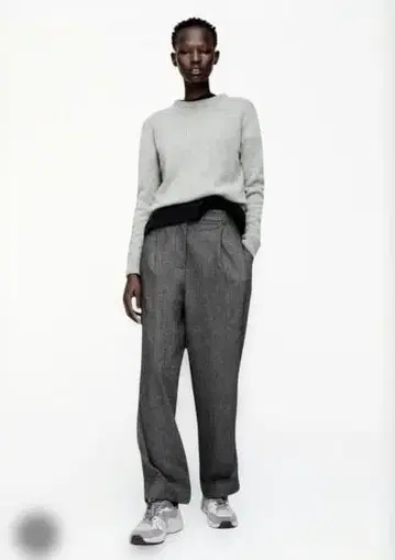 새상품급 ZARA 트위드 크롭 기장 팬츠 S 하이웨스트