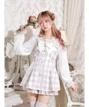 노에미 NOEMIE 반짝이는 레이어드 스타일 세일러 셋업 M