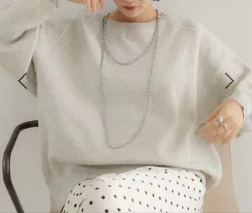 로리즈팜 맨투맨 라이크 니트