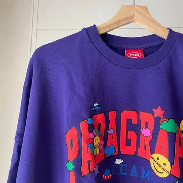 패러그래프 해피 로고 풀오버 맨투맨