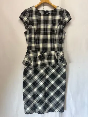 JUSGLITTY 저스길리티 페플럼 원피스 체크 1