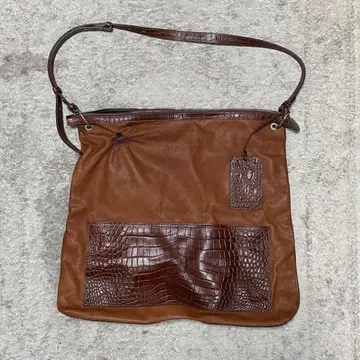 숄더백 가죽 크로커다일 무늬 브라운 대용량 vintage