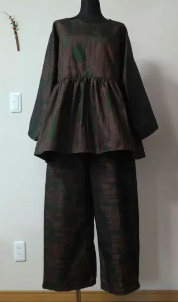 오시마 명주 리메이크 브라운과 그린의 셋업