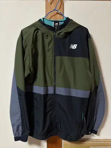 뉴발란스 나일론 자켓