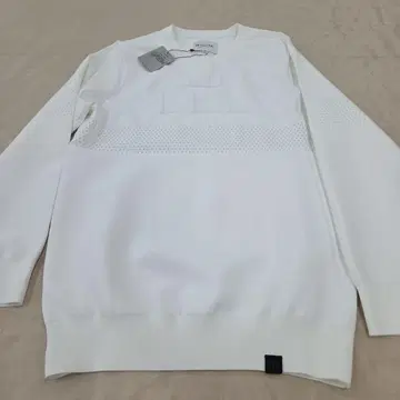 트래비스 매슈 폴리에스테르 니트 스웨터