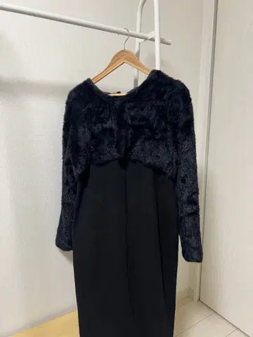 [ mystic ] 퍼 니트 슬릿 롱 원피스