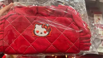 산리오 헬로키티 에뚜왈 에그리오트 콜라보 파우치