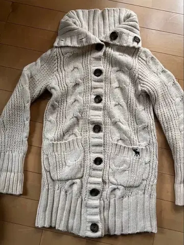 Abercrombie & Fitch 케이블 니트 가디건