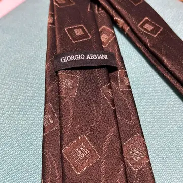 Giorgio Armani 브라운 넥타이