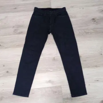 [ 새상품급 ] UNIQLO Ezy 청바지