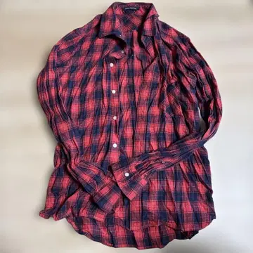 체크 무늬 긴팔 셔츠 빨간색과 네이비 (새상품급)