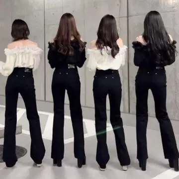 오프숄더 프릴 상의