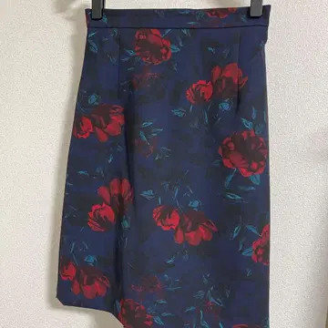 PINKY&DIANNE 플라워 프린트 타이트 스커트