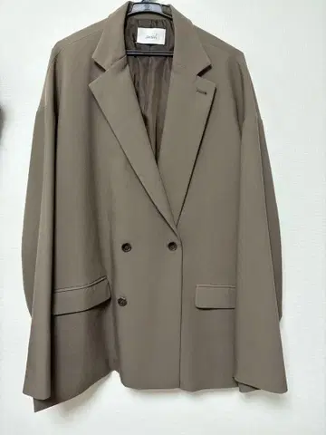 소에르테 테일러드 자켓 브라운