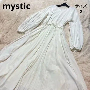 mystic 화이트 롱 원피스 V넥 긴팔