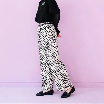 제브라 패턴 자카드 밴딩 팬츠 [ WCJ ]