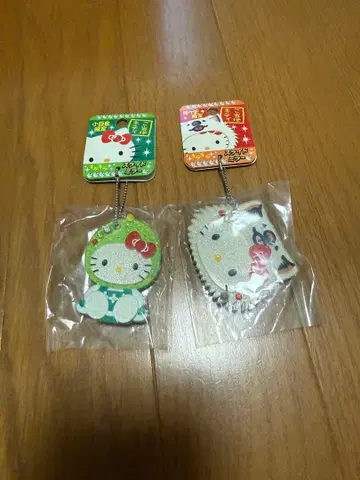 지역 한정 키티 슬라이드 거울 묶음 판매