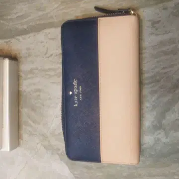 kate spade 지퍼식 장지갑 네이비/베이지