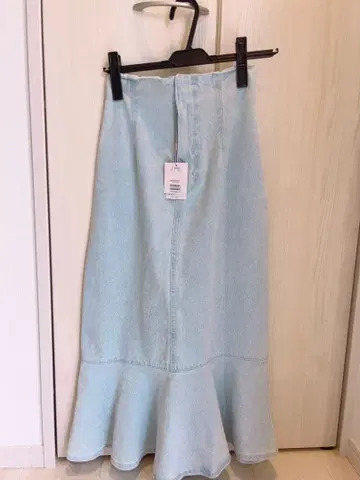 나이스 클랍 라이트 블루 플레어 스커트