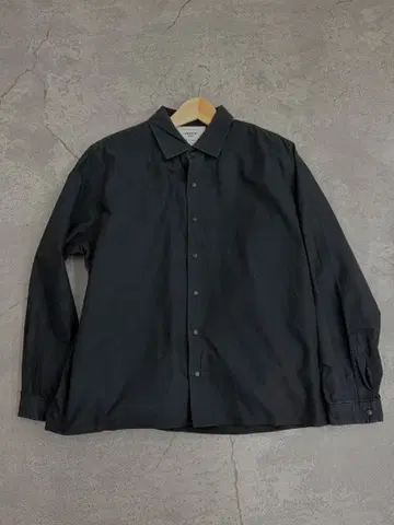 YAECA 스냅 버튼 셔츠 M 사이즈 100% 코튼