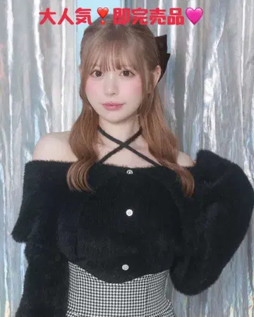 [ 인기 즉시 완판 아이템 ] 미셸 마카롱 샤기 니트탑 블랙