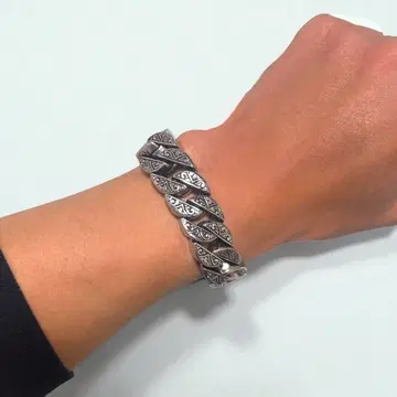 실버 컬러 팔찌 당초 무늬 stainless 316L y2k