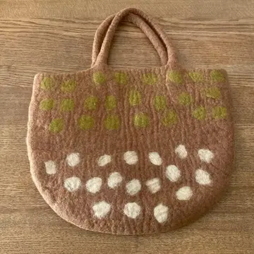 펠트백 토트백 도트 도트