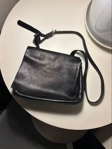 다코타 숄더백 블랙