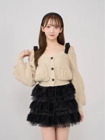 다리치 숄더 리본 V넥 니트탑