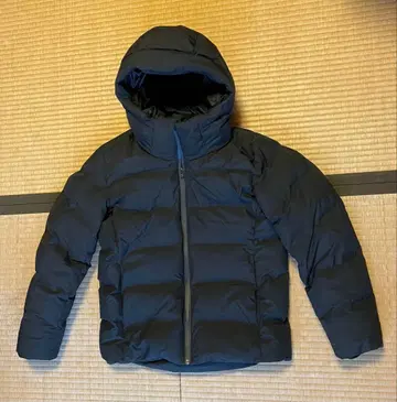 유니클로 심리스 다운 남성용 M 사이즈