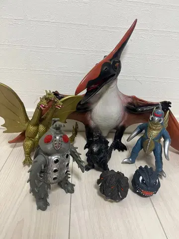 고질라 피규어 세트