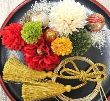 성인식 일본 의류 후리소데 시치고산 머리 장식