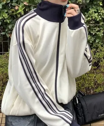 지나시스 JEANASiS 트랙 자켓 프리 사이즈