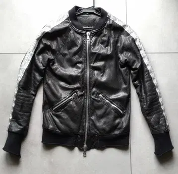 블랙 가죽 싱글 라이더 자켓