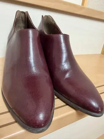 다이애나 버건디 가죽 숏부츠