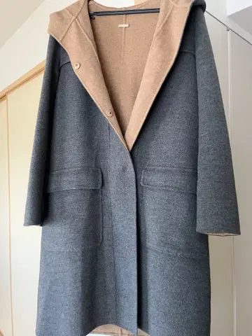 후드 부착 그레이 베이지 롱 코트 울 90% 캐시미어 10%