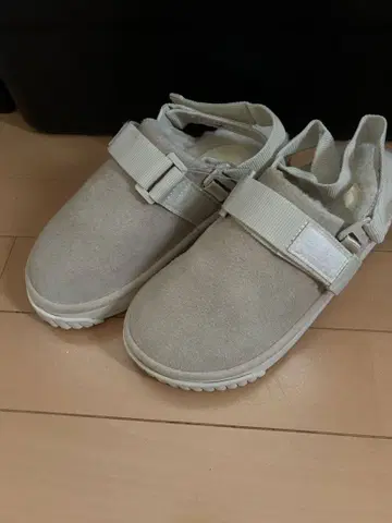 Shaka 스웨이드 스포츠 샌들 베이지 22cm