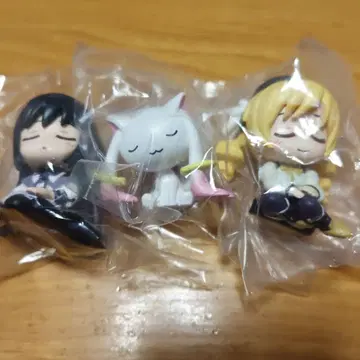 어깨 쿵 fjg 마도카 마기카 3체 세트