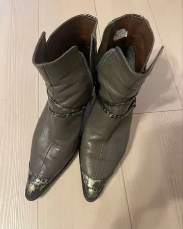 엘레강스 히미코 그레이 가죽 스틸레토 부츠