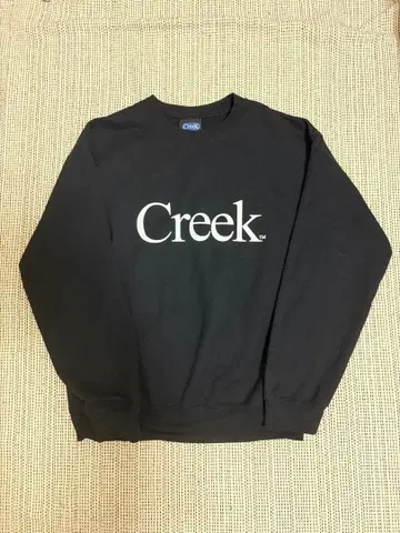 Creek 블랙 맨투맨 M